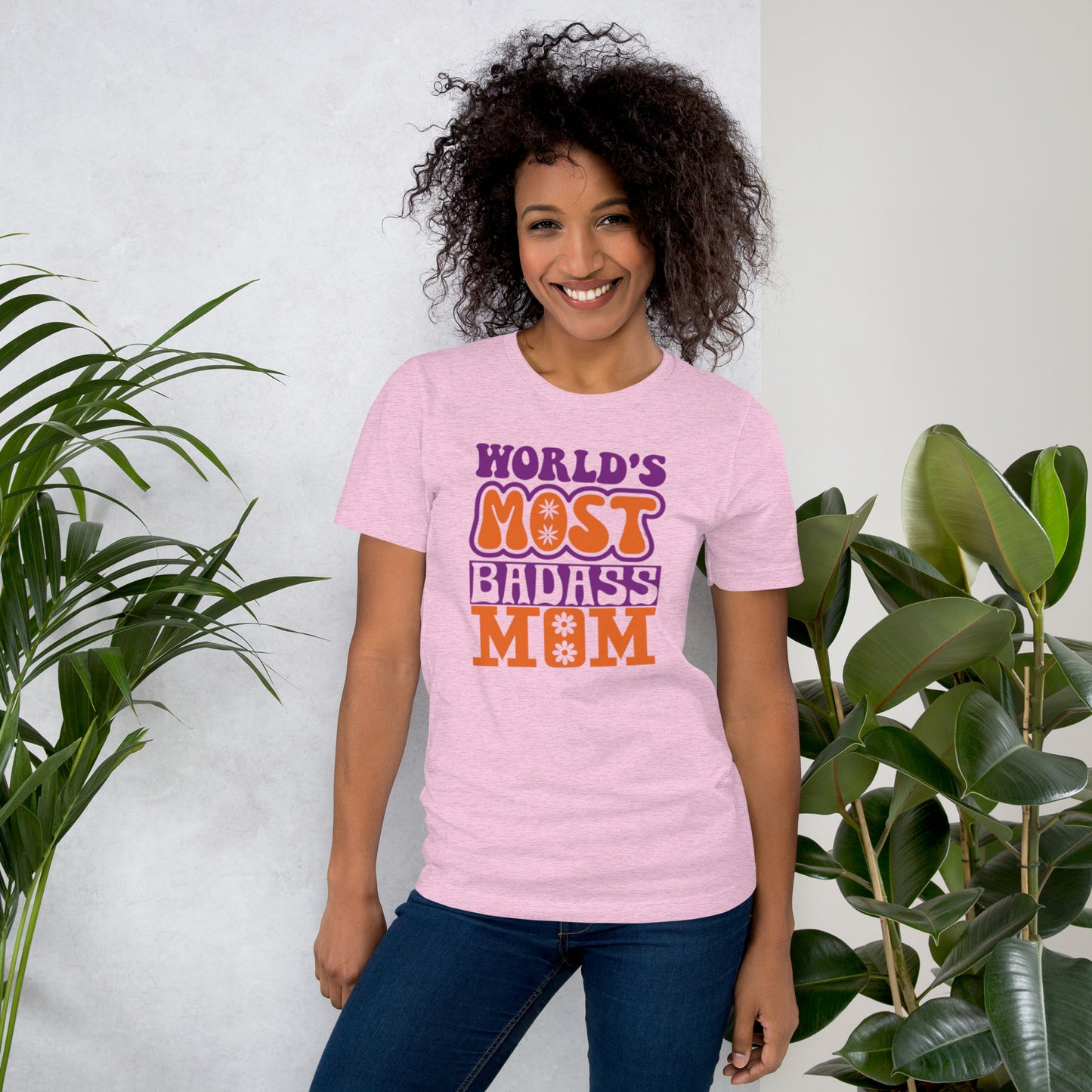 World's Most Badass Mom Unisex t-shirt