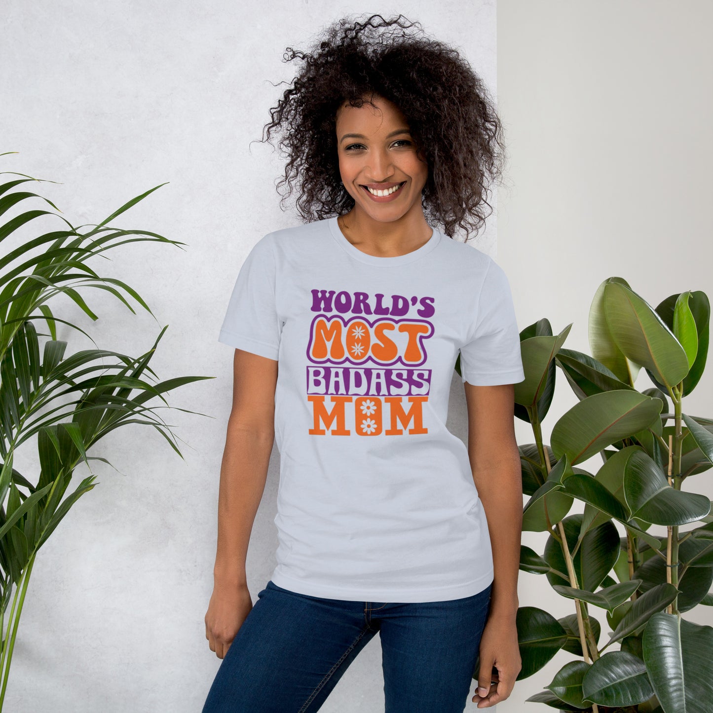 World's Most Badass Mom Unisex t-shirt