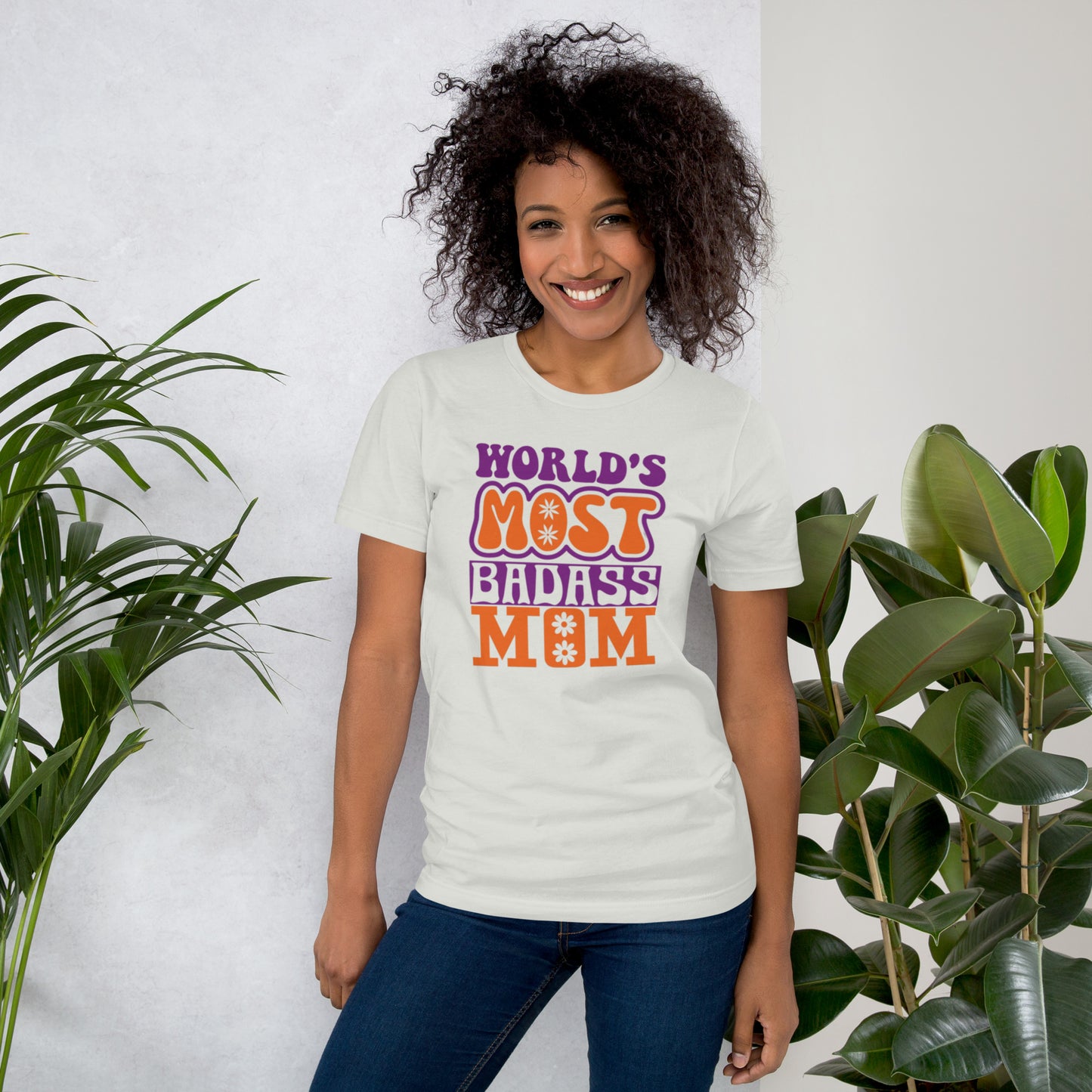 World's Most Badass Mom Unisex t-shirt