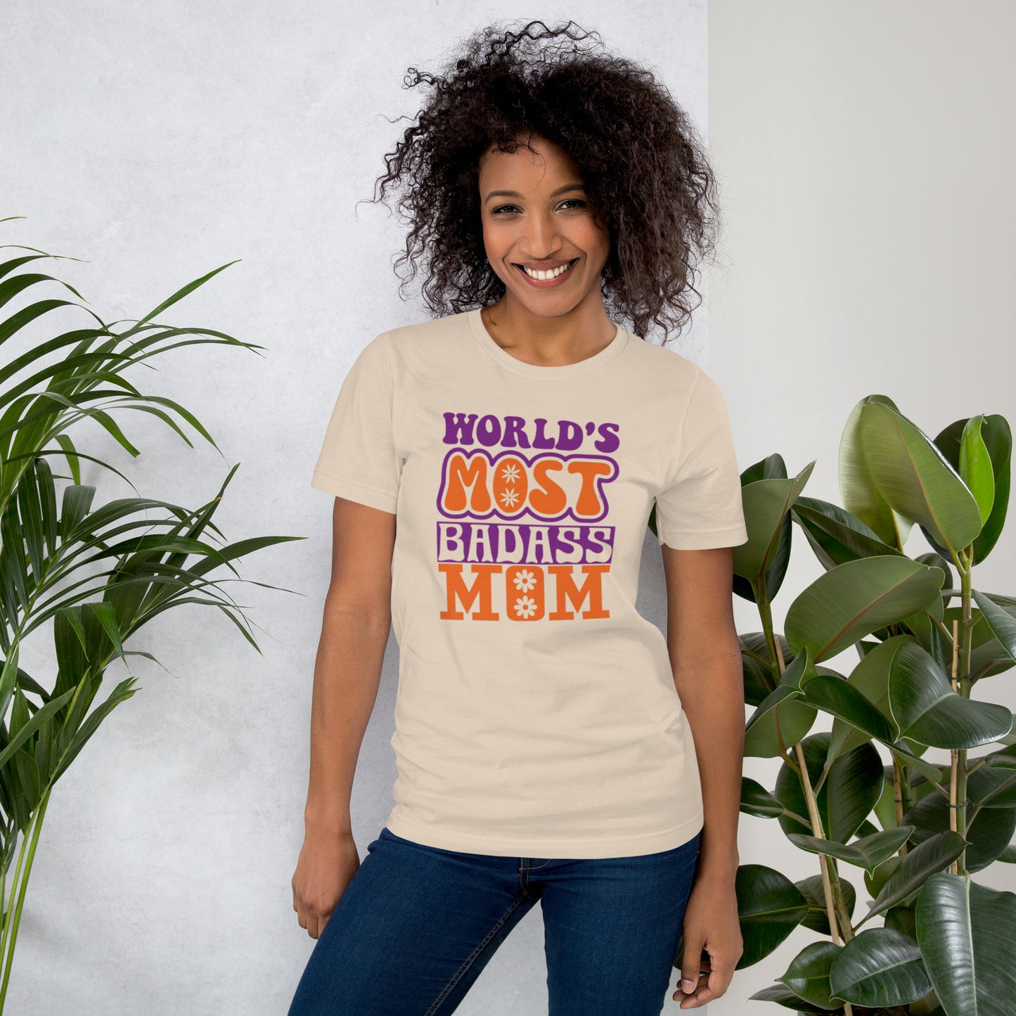 World's Most Badass Mom Unisex t-shirt